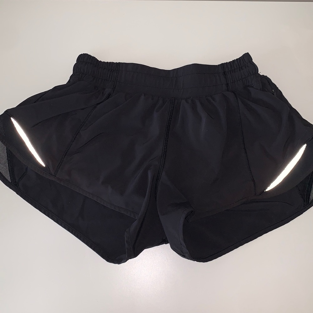 Lululemon Hottie Hot Running Shorts 2.5”